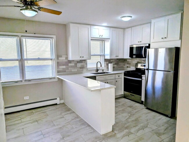 Photo - 5916 W Montrose Ave Unit 2S