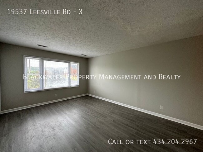 Photo - 19537 Leesville Rd Unidad 3