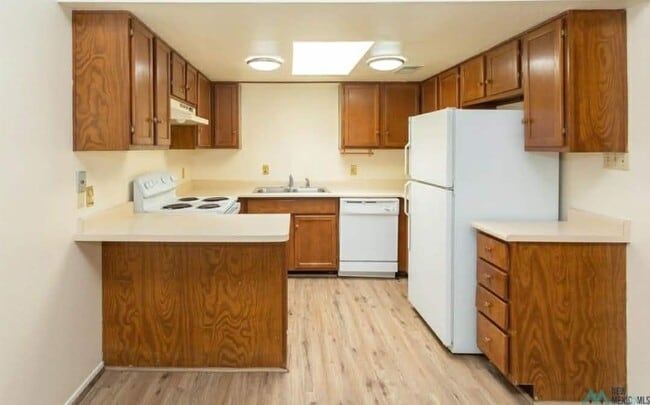 Photo - 1009 W Poe St