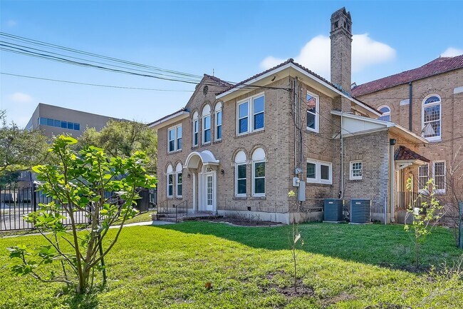 Photo - 3410 Austin St