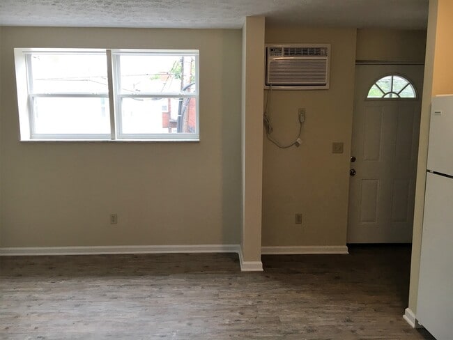 Photo - 3316 Maize Rd Unidad 3316-B