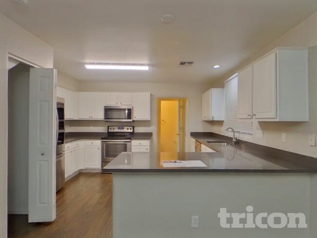 Photo - 16036 N 11th Ave