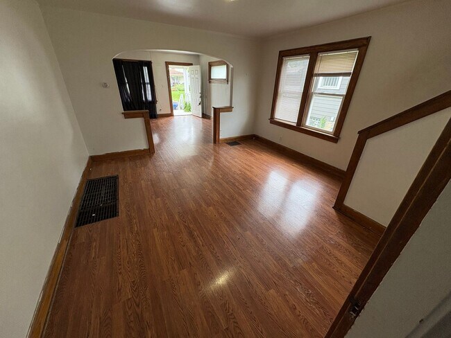 Photo - 128-130-130 Haldy Ave Unidad 130