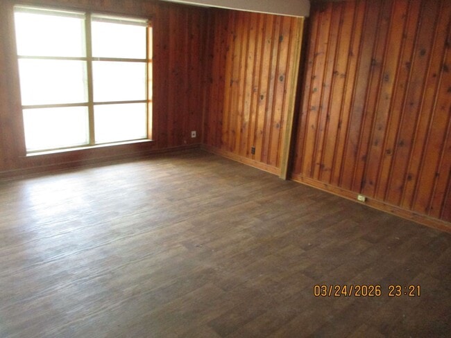 Photo - 1405 11th Ave