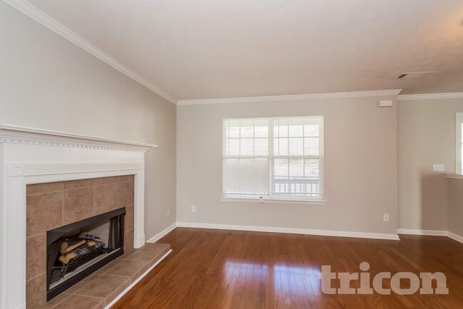 Photo - 4177 Shoreside Cir SW