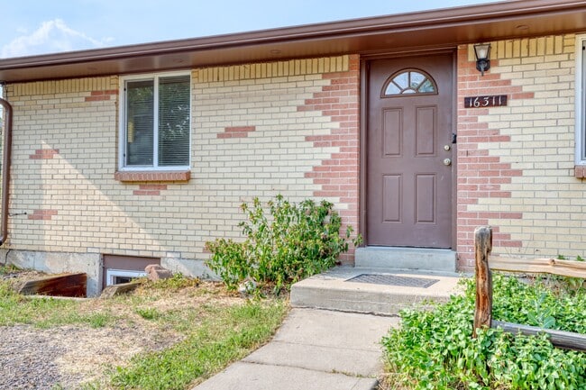 Building Photo - 16311 W 14th Ave