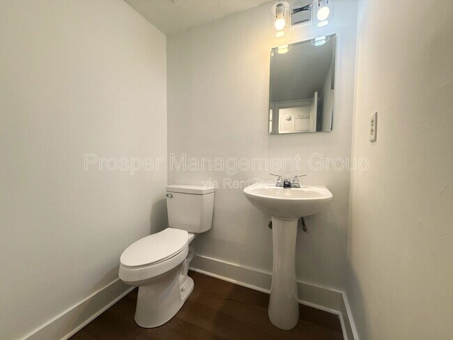 Photo - 258 Fleming Rd