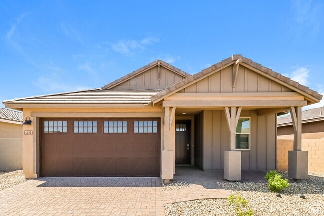 Building Photo - 4426 S 111th Dr Rental