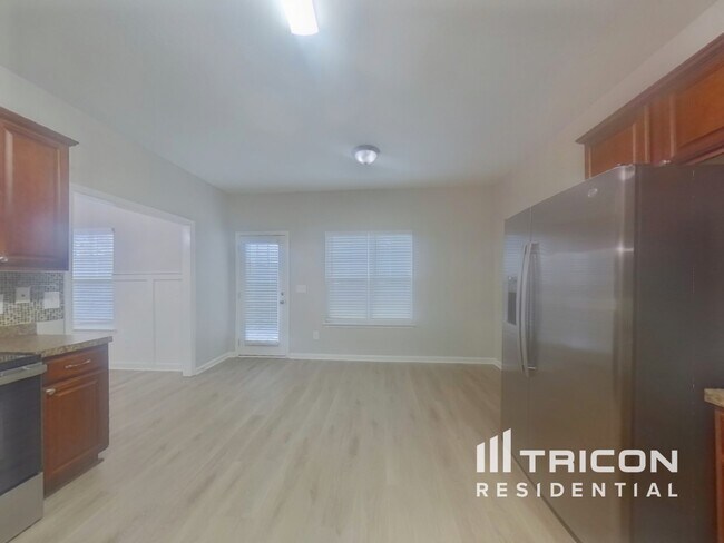 Photo - 259 Baneberry Loop