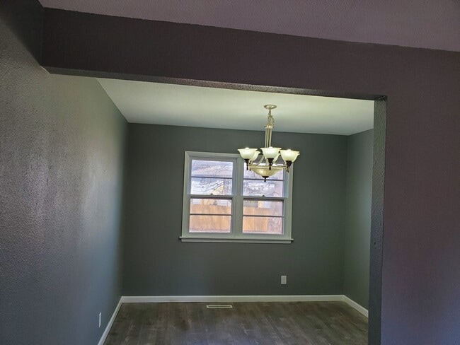 Photo - 418 SE 8th St