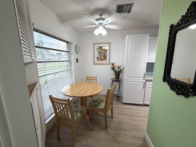 Photo - 2520 Pansy Ln