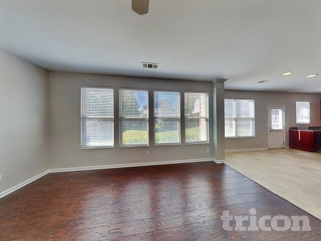 Photo - 5517 Village Trace