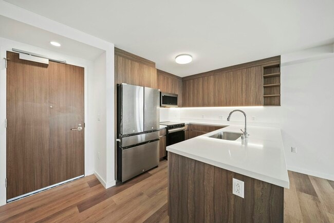 Photo - 1515 Liona St Unit 4316