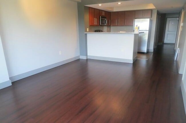 Photo - 1735 Lake Ave Unit 205