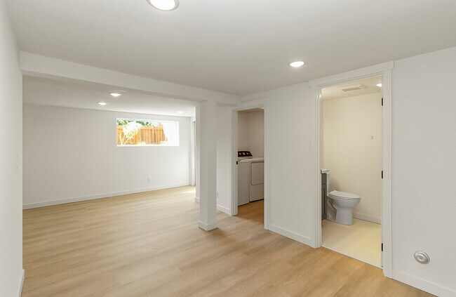 Photo - 5655 31st Ave SW Unit C