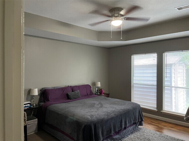 Photo - 4918 Sterling Crossing