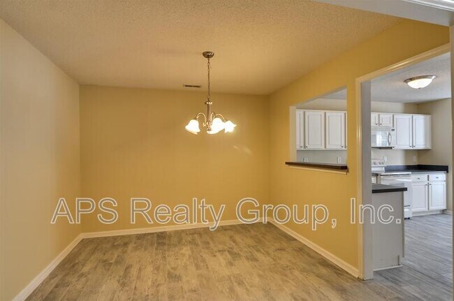 Photo - 1148 Academic Dr