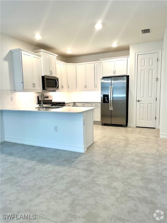Building Photo - 16918 Caracara Pl Rental