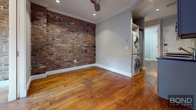 Building Photo - 134 Orchard St Unit 12 Rental