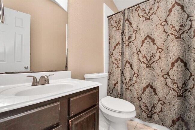 Photo - 1215 Lavender Shade Ct