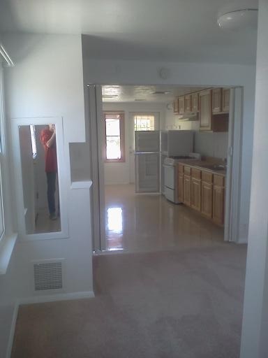Interior, desde habitaciones - 568 N 4th St