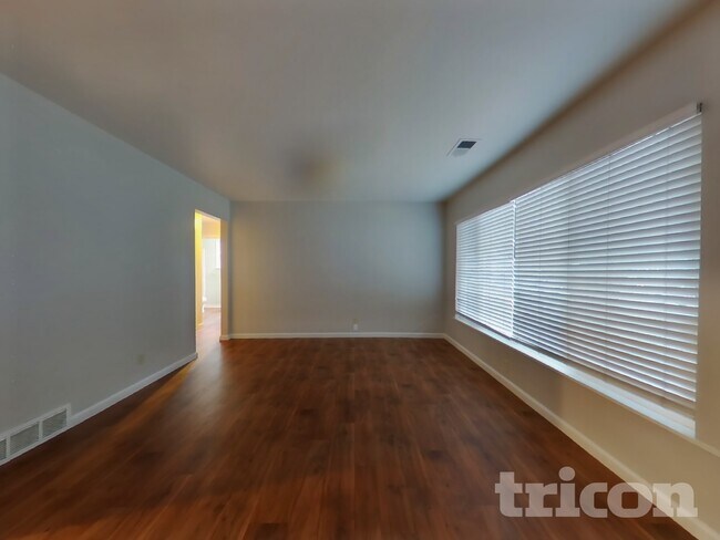 Photo - 2749 El Rey St