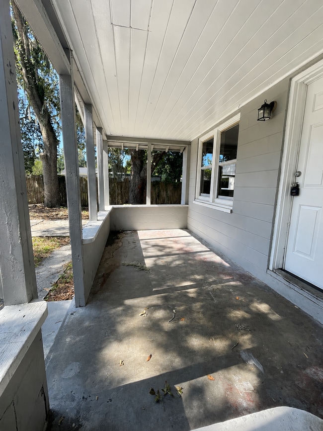 Photo - NICE 3BR/1BA Home With Large Yard, Covered Porch, Shed For Storage.