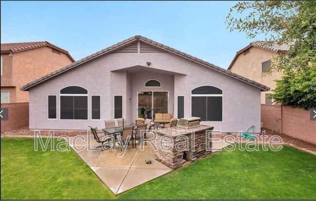 Photo - 4206 E Redwood Ln