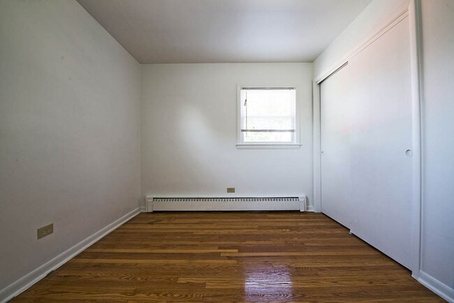 Photo - 470 Gordon Ave Calumet City, IL 60409