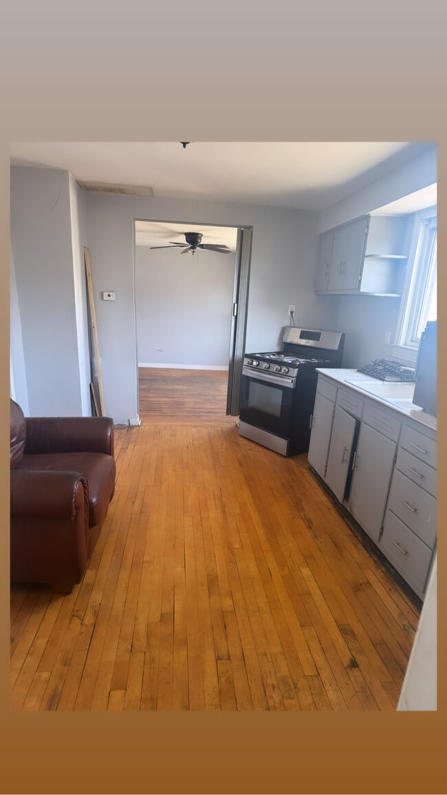 Photo - 1214 W 150th St