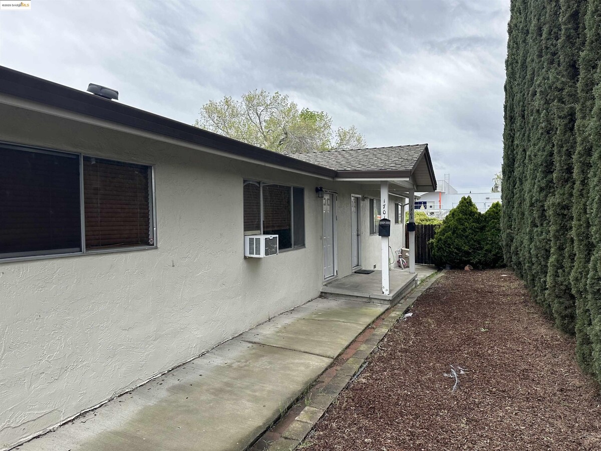 Photo - 1703 Noia Ave Townhome