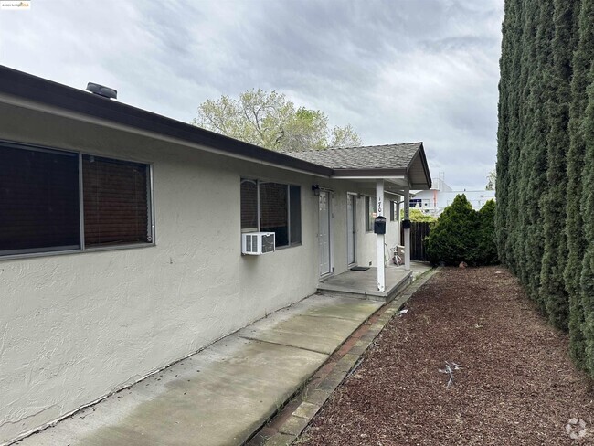 Building Photo - 1703 Noia Ave Rental