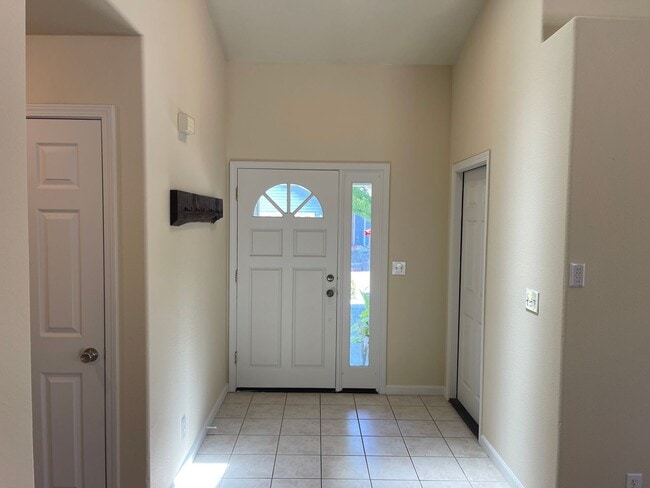 Photo - 3br/2ba Home with Golf Course Access