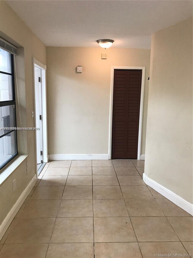 Photo - 4710 NW 12th St