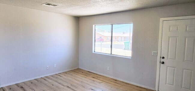 Building Photo - 6474 Camarilla Ave Rental