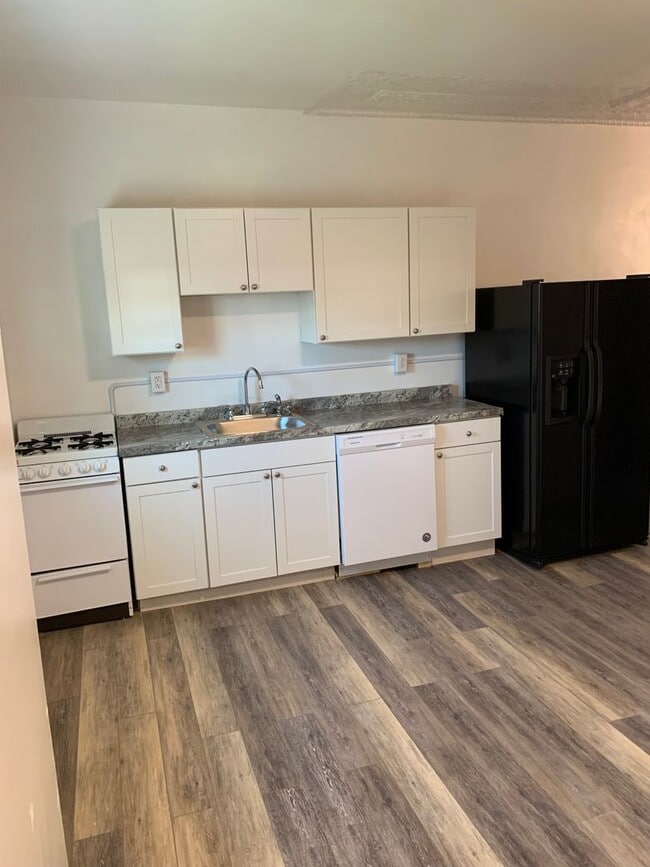 Building Photo - Atwood Street Unit 2 Rental