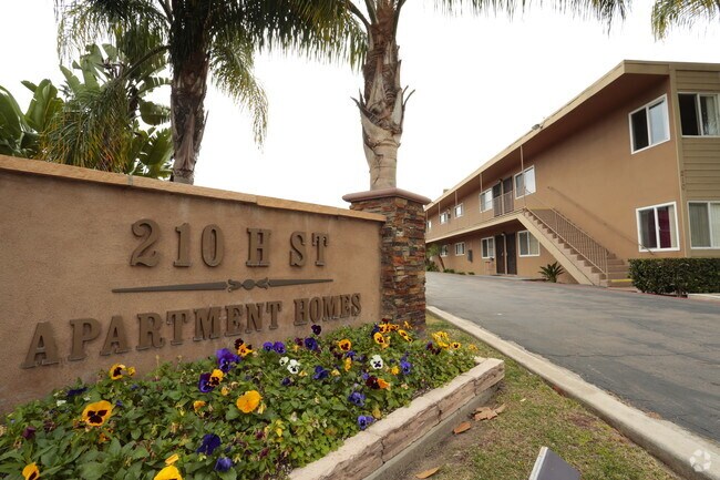 Building Photo - Cova Vista Rental