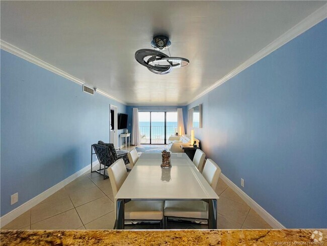 Building Photo - 9400 S Ocean Dr Unit 604B Rental