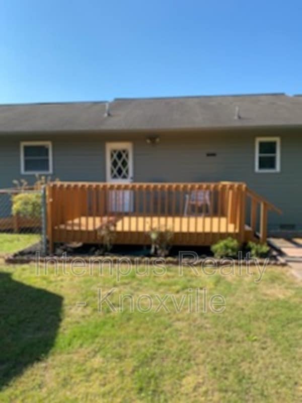 Photo - 6517 Bay Cir Dr