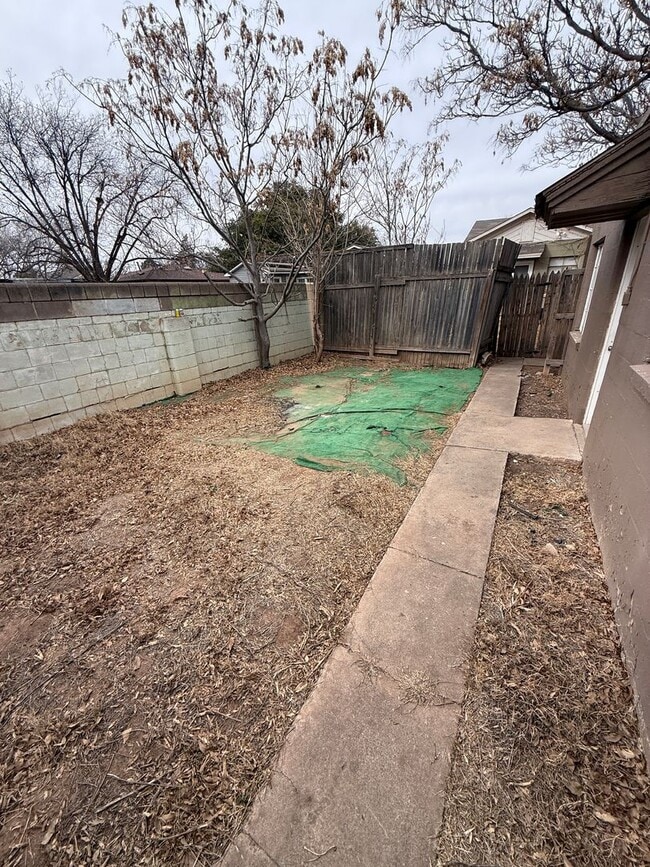 Photo - 1 bedroom efficiency available 2/1!!