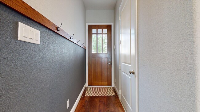 Photo - 5430 Camaguey St