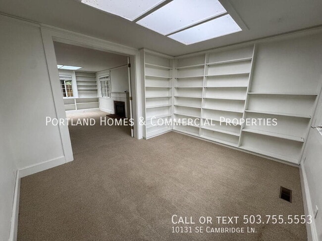 Photo - 10131 SE Cambridge Ln