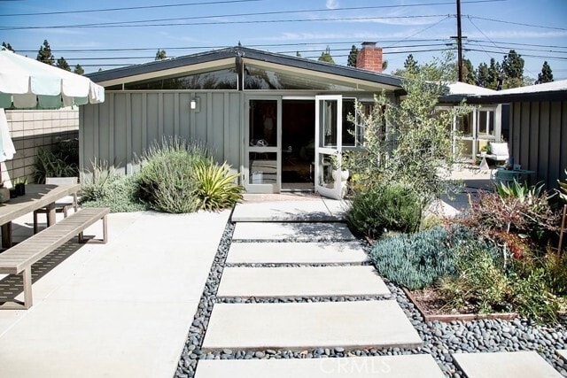 Photo - 3168 Stevely Ave