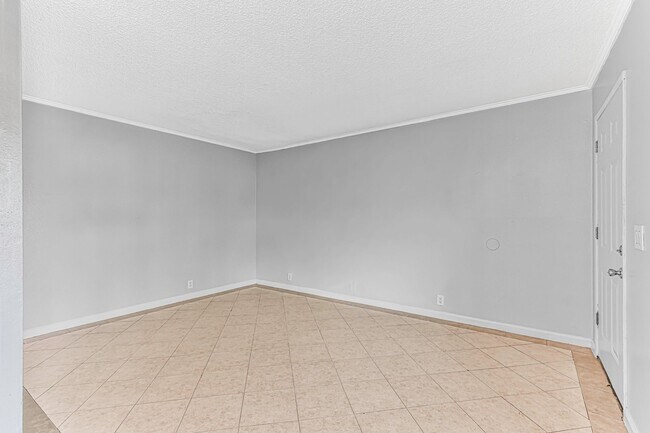 Photo - 1826 Cerritos Ave Unit A