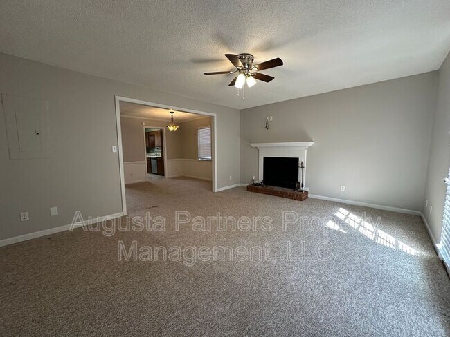 Photo - 2448 Riverlook Dr