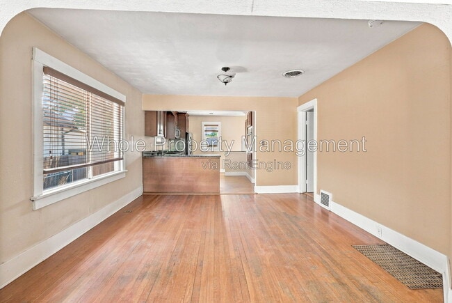 Photo - 3044 W Clyde Pl