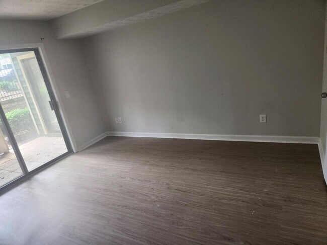 Photo - 2611 Vinings Central Dr