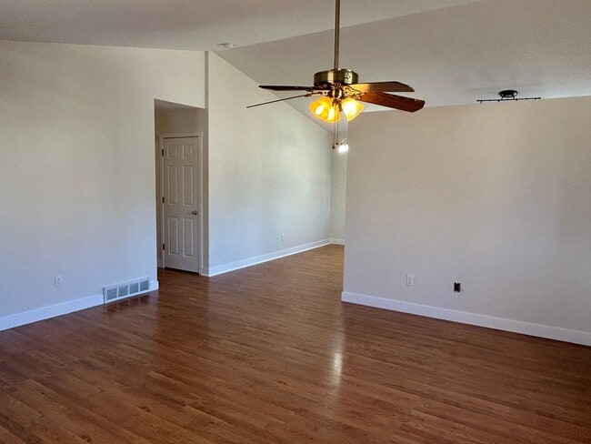 Photo - Spacious 3BR Home with Garage in Great Loveland Location