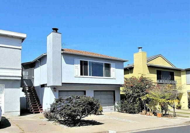 Photo - 606 Southhill Blvd