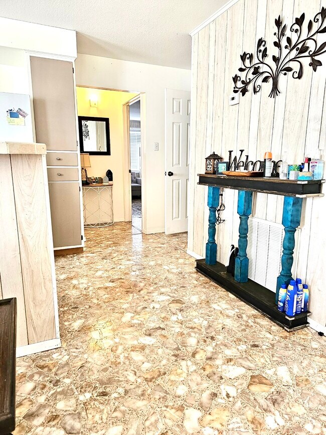 Photo - 2104 Galveston Ave